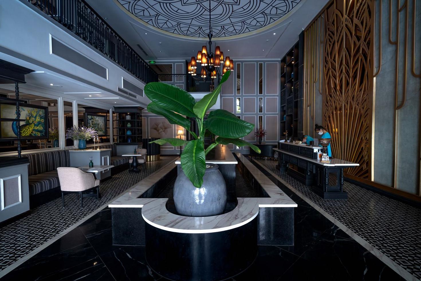 Brightmemory Elegant Hotel Lobby